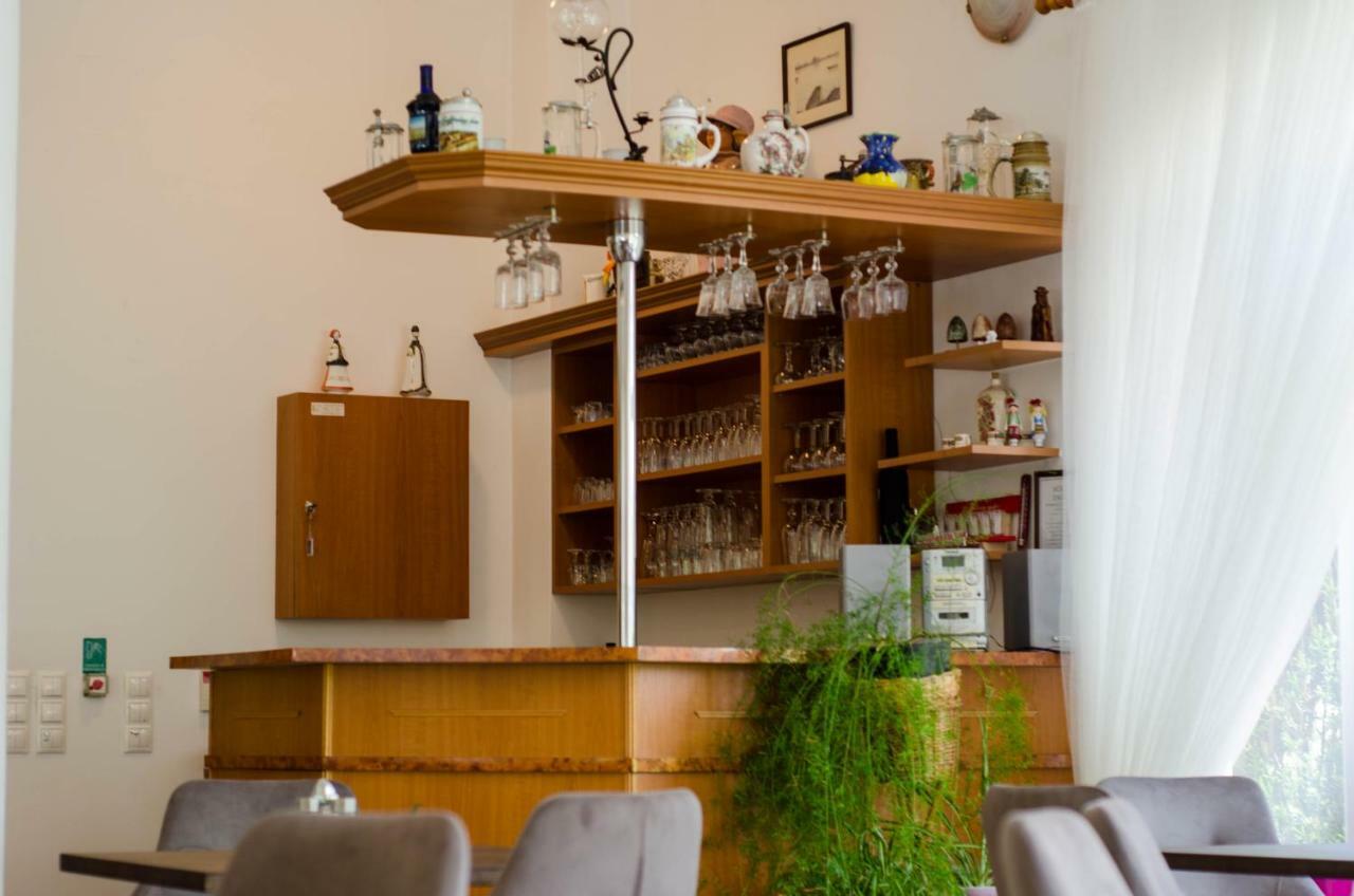 Hotel Wagner Panzio à Cserszegtomaj Extérieur photo